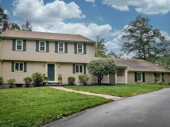 16 Hodder Ln, Framingham, MA 01702