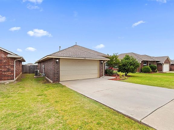 5th image of 4125 Queens Dr
