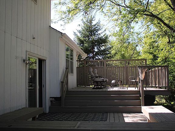 3rd image of 1806 Mayfair Dr