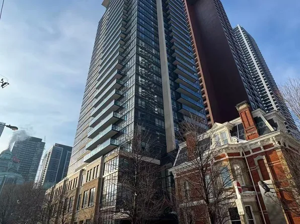 28 Linden St, Toronto, ON