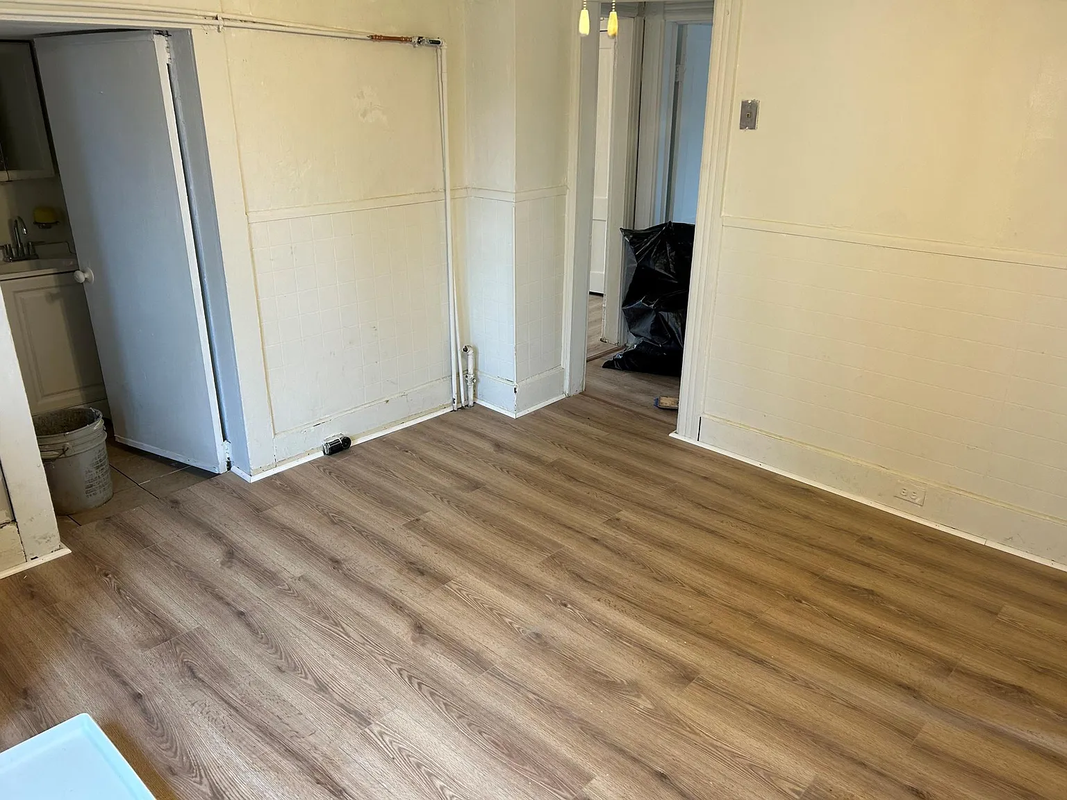 2 bed, 800 sqft, $1,350 — Photo 2