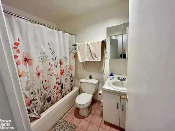 402 7th Avenue image 6 of 6