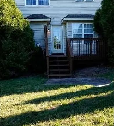 3rd image of 310 Manor Rd