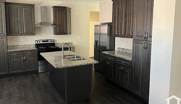 3rd image of 1920 17th St S