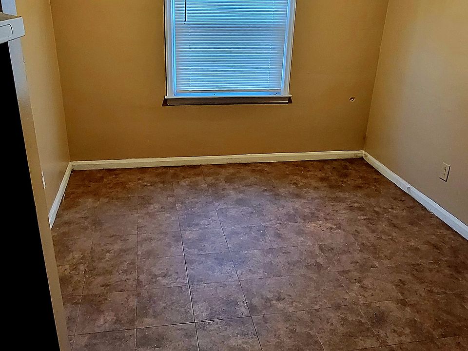 2nd image of 12659 Woodmont Ave