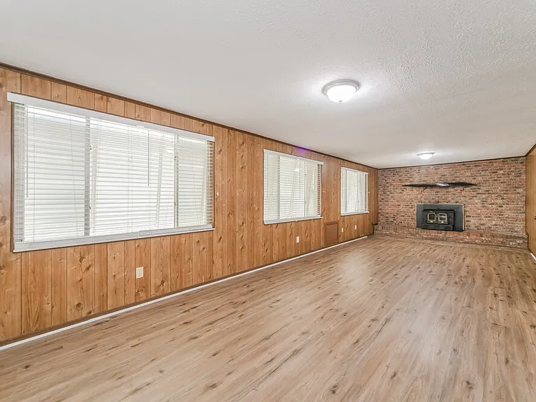 123 Hidalgo Ave — Photo 9
