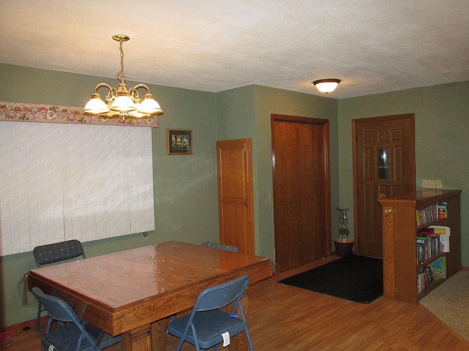 New Laminate floor in dining