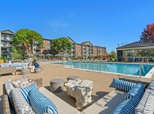 Residences at Lakeside, Lombard, IL 60148
