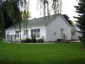 1st image of 4084 Beacon Hill Dr