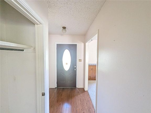 2nd image of 8459 Grand Oaks Dr