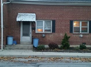 15 Center St APT 2, Hanover, PA 17331