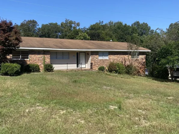 3881 Woodside Dr, Macon, GA 31206
