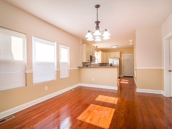 2nd image of 6432 S Sacramento Ave