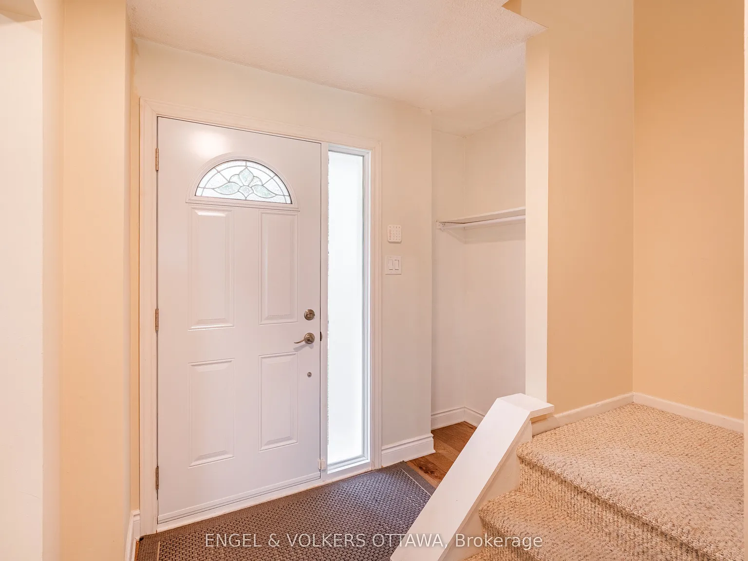 3 bed, $2,550 — Photo 2