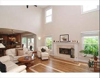 3rd image of 35132 N Oak Knoll Cir