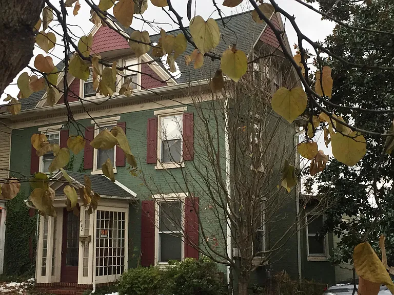 422 Bloom Rd — Photo 1