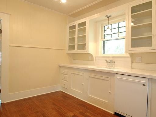 5th image of 1091 CROSS ST