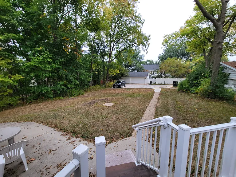 2300 Franklin St #1 — Photo 28