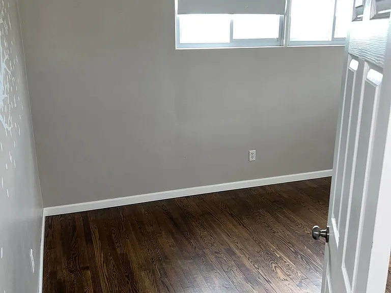 916 Hornick St — Photo 11