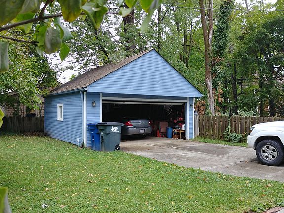4th image of 14616 Armin Ave