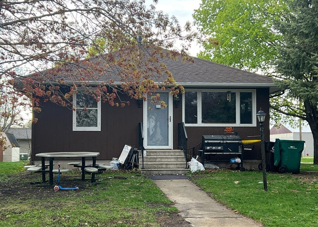 101 S 7th Ave E, Truman, MN 56088 Zillow