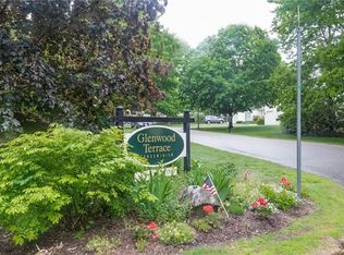 3 Chickadee Ln #3, Kennebunk, ME 04043