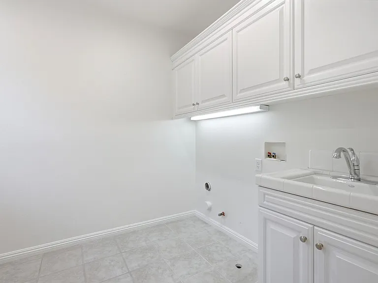 40 Paseo Lerida — Photo 45