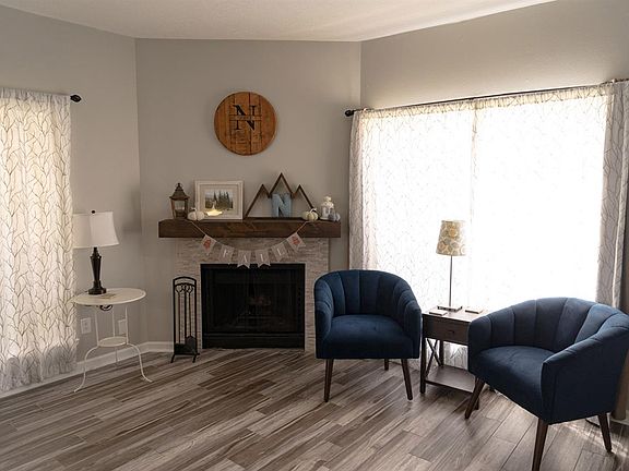 4th image of 1620 Wellington Pl APT 301