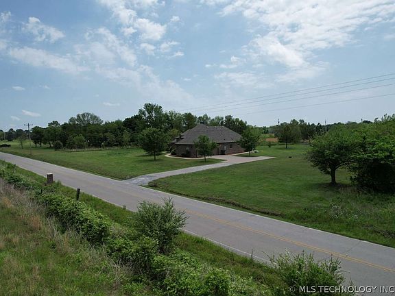 2nd image of 14438 Gun Club Rd