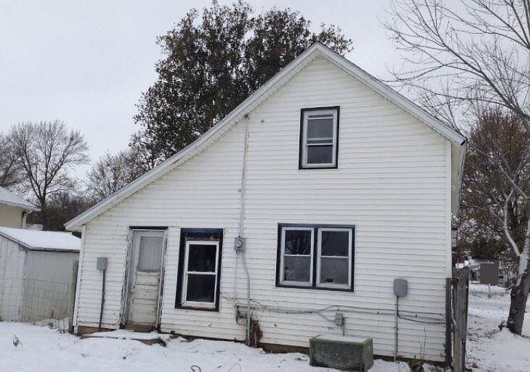 2nd image of 408 Maple St