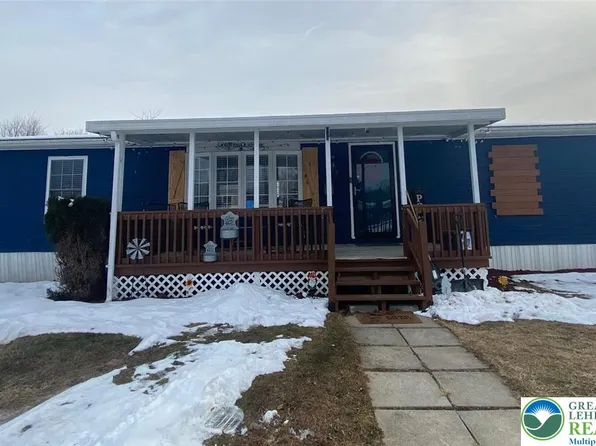 8755 Breinig Run Cir, Breinigsville, PA 18031