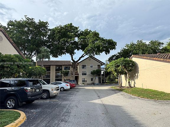 3rd image of 4341 W McNab Rd APT 27