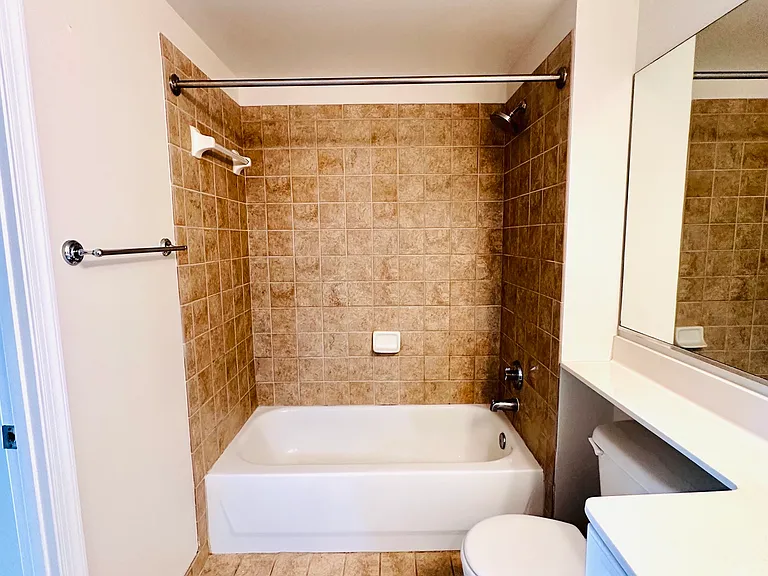 555 Massachusetts Ave NW #907 — Photo 9