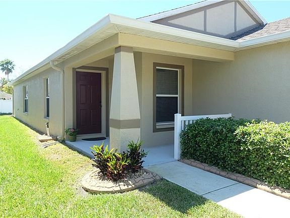 Front Entry with enough room to sit and have morning coffee.