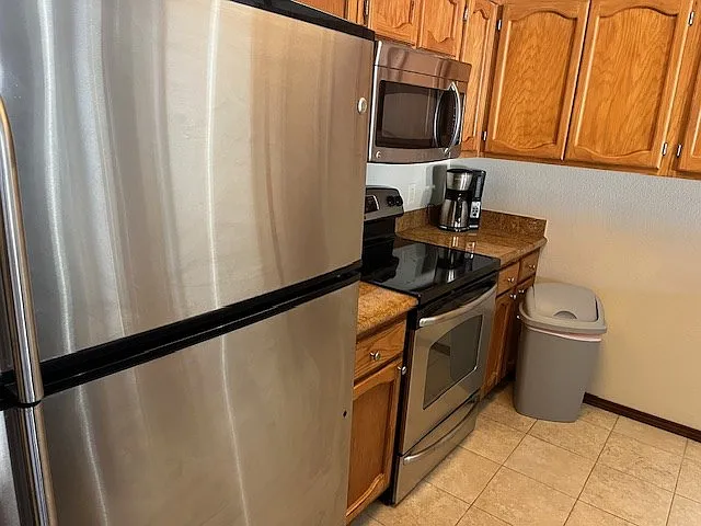 77 Santa Isabel Blvd E #6 — Photo 13