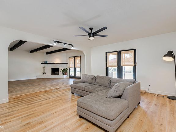 4th image of 3541 E North Ln