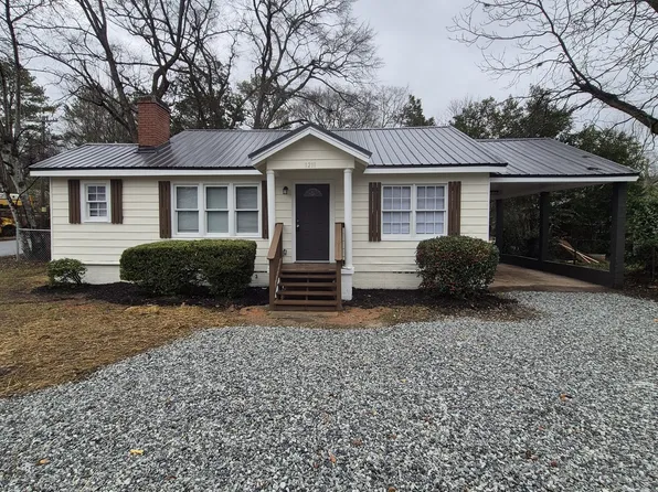 1211 S Broad St, Monroe, GA 30655