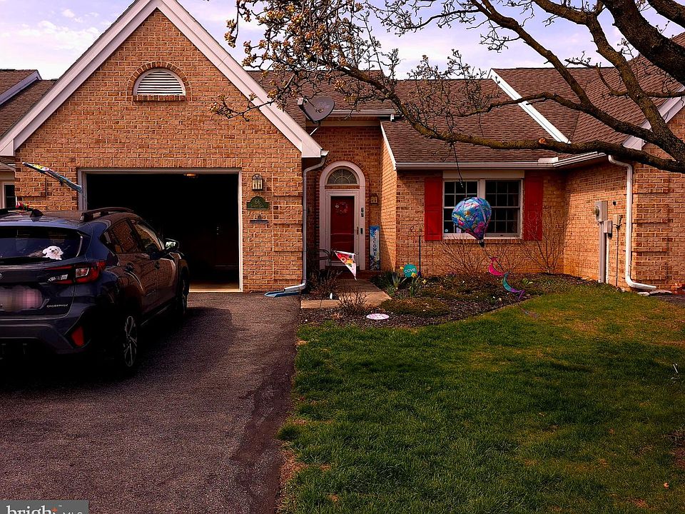 1st image of 66 Sanibel Ln