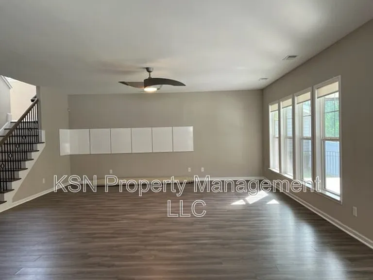 148 Tahoe Dr — Photo 15