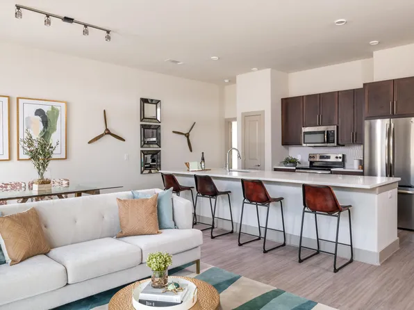 The Sterling at Oak Hills