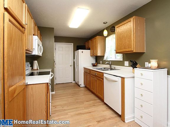 4th image of 1532 W Garfield Cir
