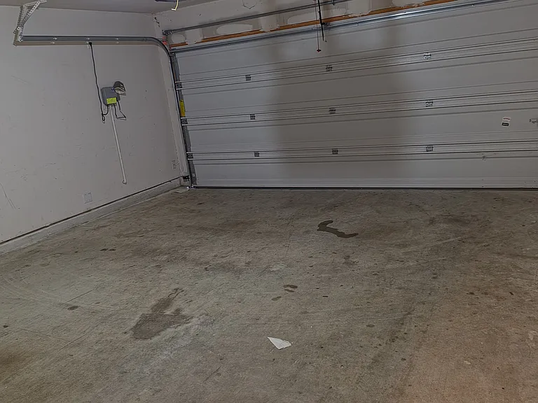 3102 Pembrooke Dr — Photo 11