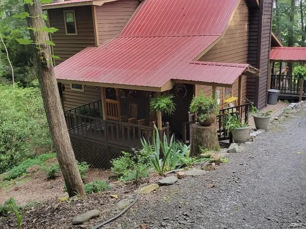 7449 Cassie Ln, Hiawassee, GA 30546