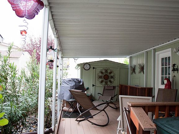 Deck with carport - Copy