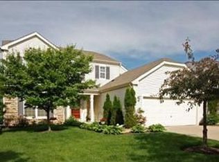 122 Buckskin Ln, Streamwood, IL 60107
