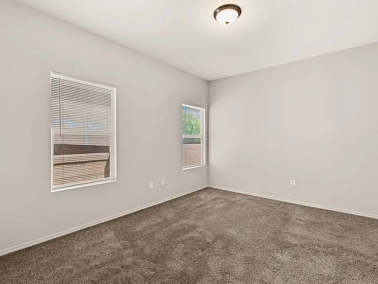 8416 Magenta Rd NW — Photo 2