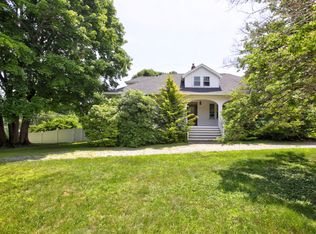 27 Trundy Rd, Cape Elizabeth, ME 04107