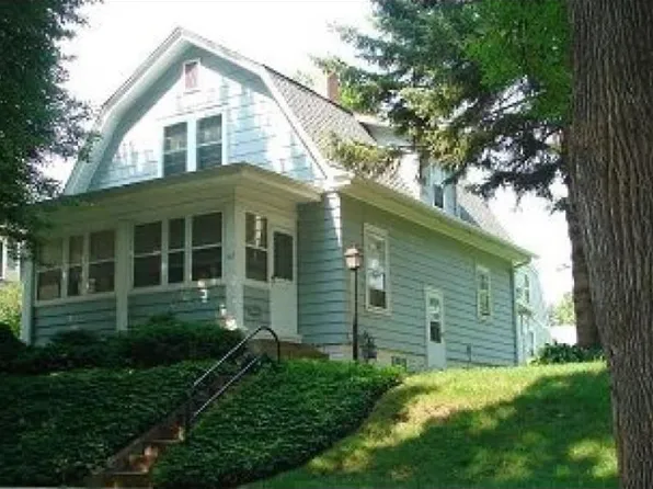 517 Grant St, Iowa City, IA 52240