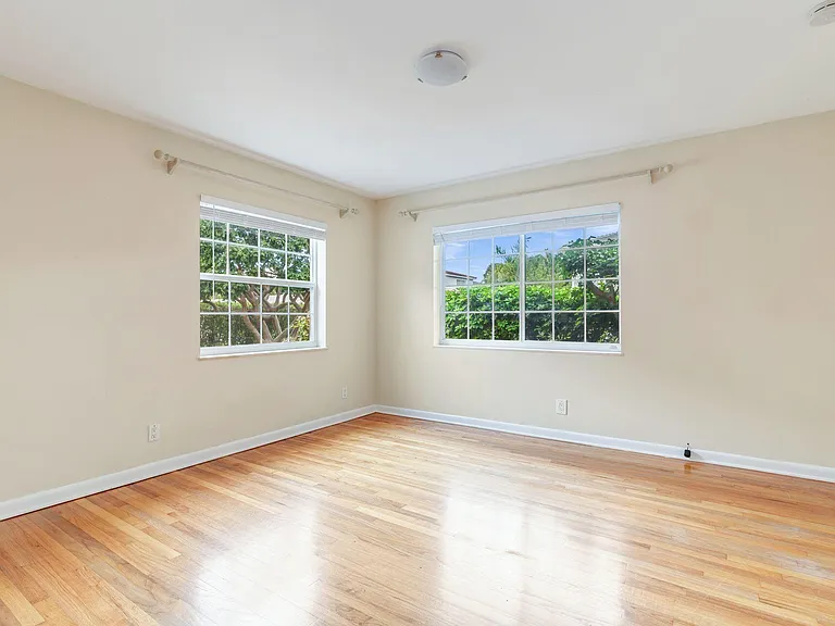 118 Linda Ln — Photo 15