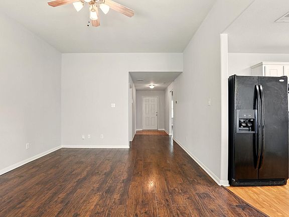 3rd image of 4006 Enclave Mist Ln